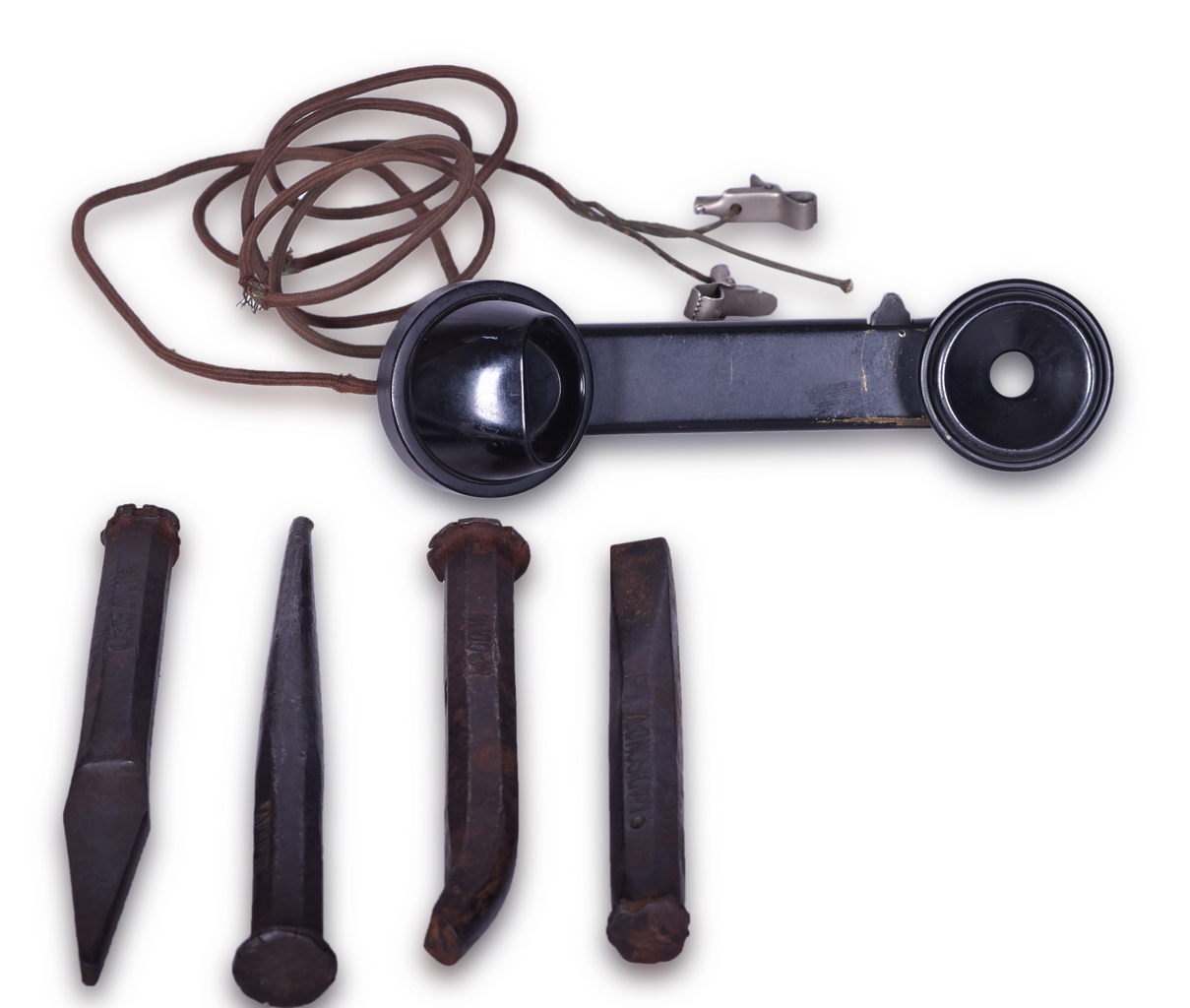 8614 - Group of Eighteen Chicago & North Western Railroad Items - Buttons, Spikes, and Telephone Handset thumbnail