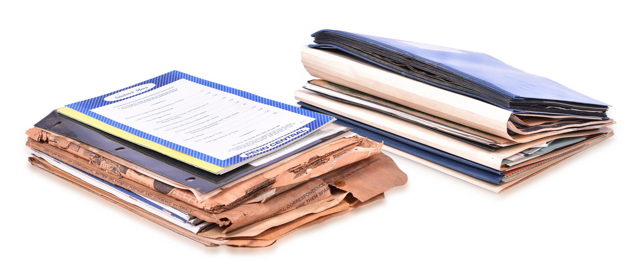 1035 - Mixed Group of Railroad Paper - Menus, Timetables, Travel Brochures, Annuals Reports, Employee Papers, Booklets, and More thumbnail