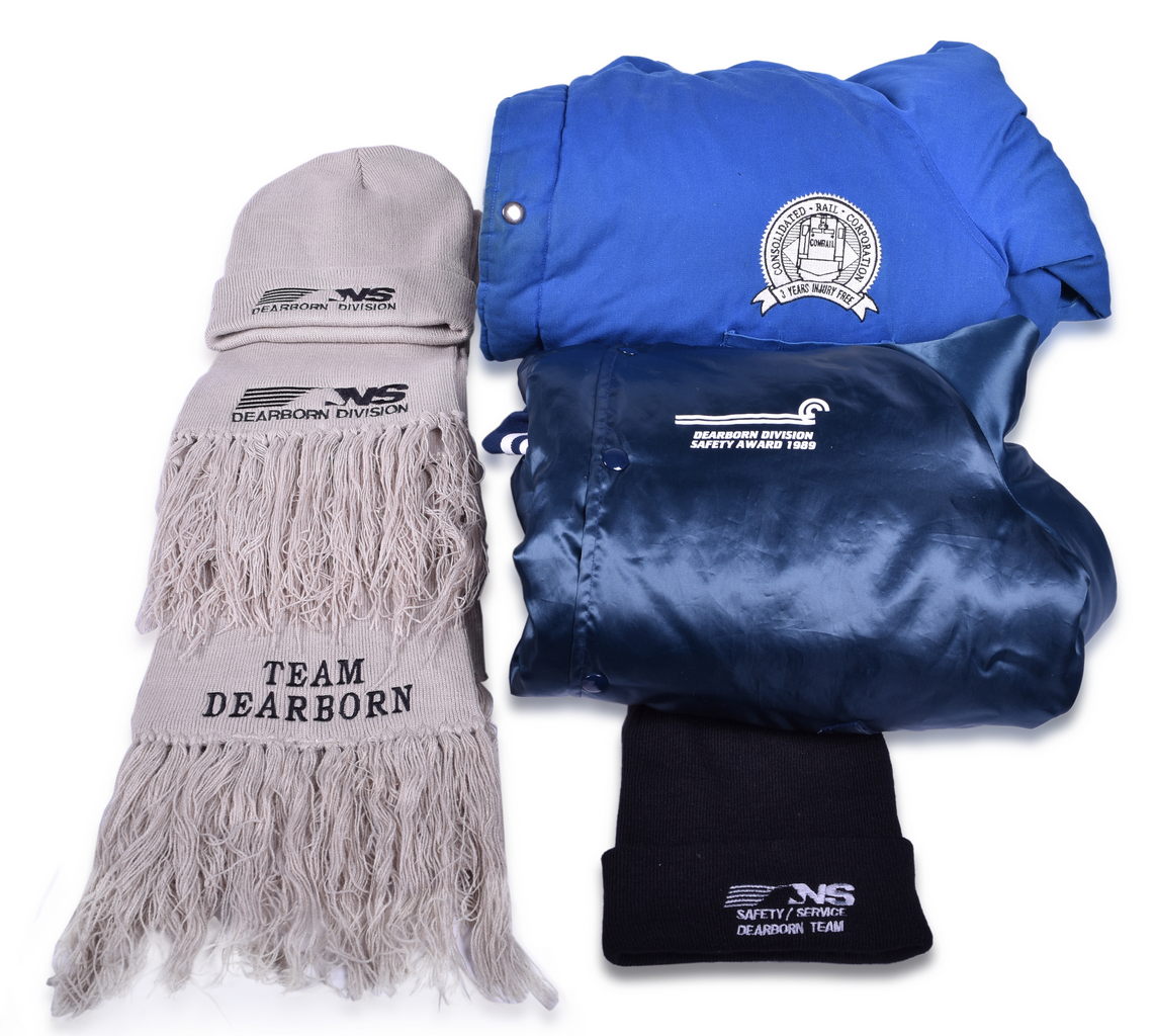 1077 - Six Articles of Norfolk Southern And Conrail Railroad Clothing - Jackets, Beanies, and Scarves thumbnail