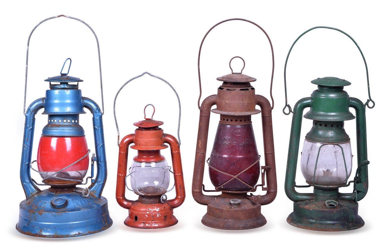 1125 - Four Dietz Lanterns - Little Wizard, Little Comet, And Junior Cold Blast thumbnail