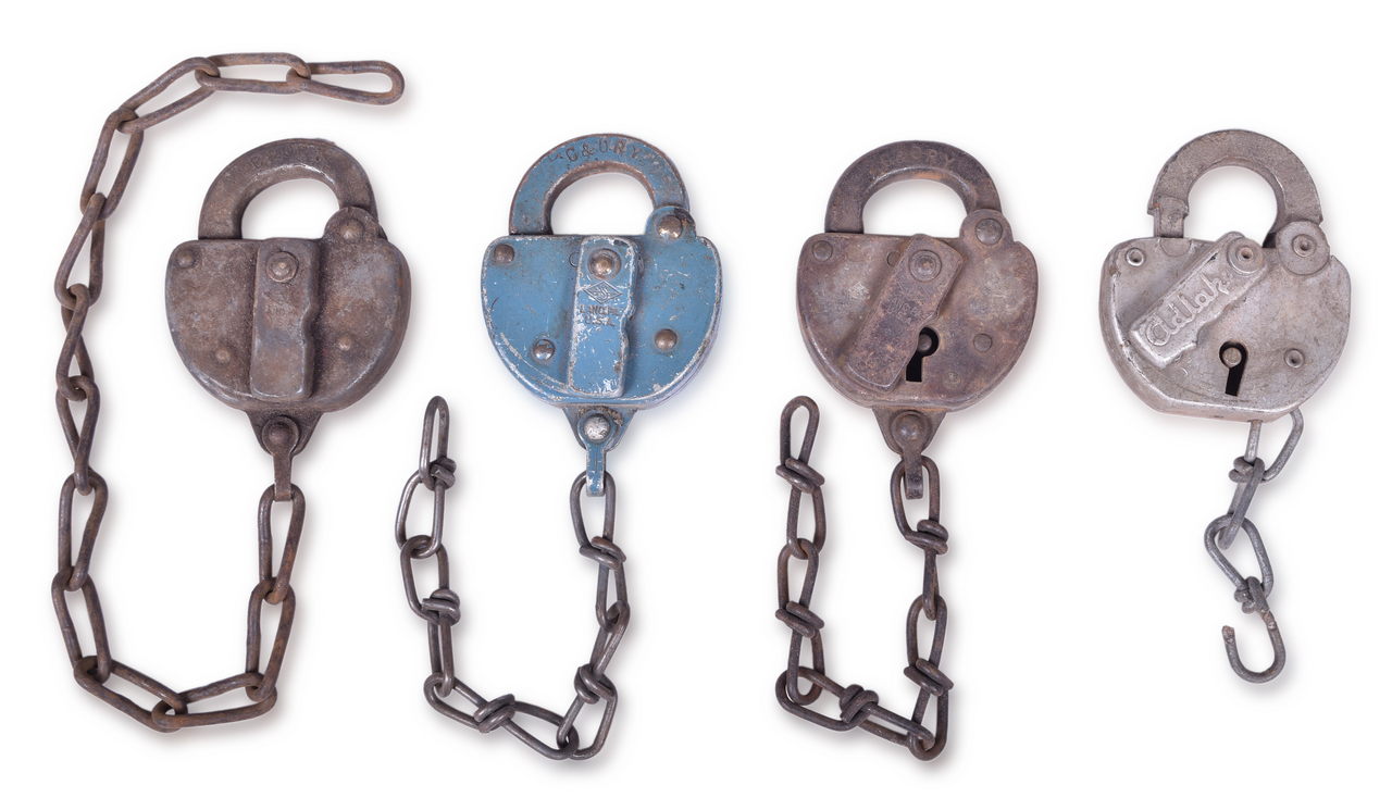 1146 - Four Slaymaker Chesapeake and Ohio and Baltimore and Ohio Railroad Steel Locks thumbnail