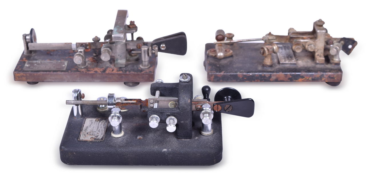 1157 - Signal Corps U.S. Army J-36 1930 Speed-Bug, T.R. McElroy Mac Key, And Electro Bug thumbnail