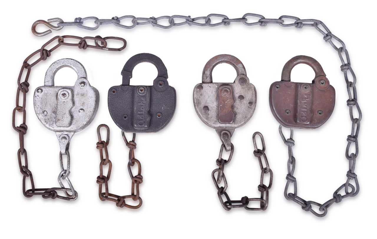 1160 - Four Adlake and Fraim Railroad Locks - South Shore, Illinois Central, DT&I, Unknown thumbnail