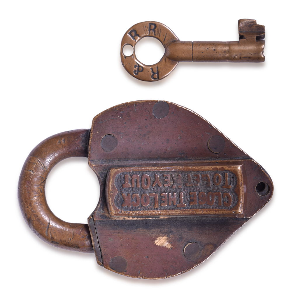 1210 - Richmond and Danville Railroad Brass Heart Shaped Lock and Key Set thumbnail