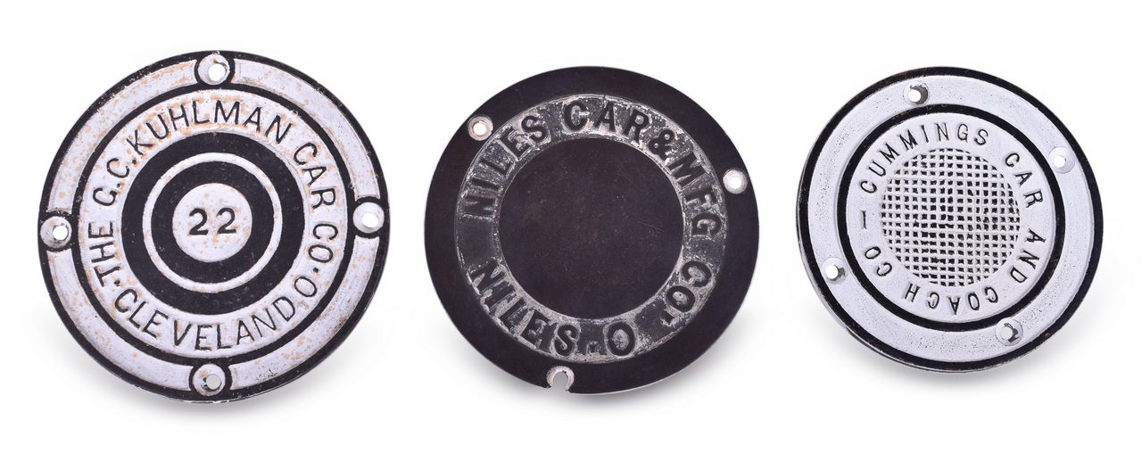 1235 - Three Railway Bolster / Builder Plates - G.C. Kuhlman Car Co., Niles Car & Mfg Co., And Cummings Car And Coach thumbnail