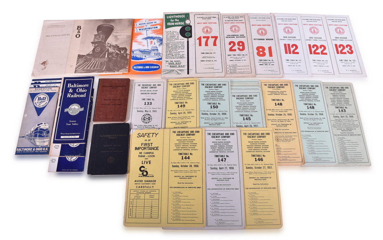 1259 - Thirty-One Chesapeake & Ohio and Baltimore & Ohio Railroad Paper Items - Employee and Public Timetables, Rule Books, 1969 Annual Report, and More thumbnail