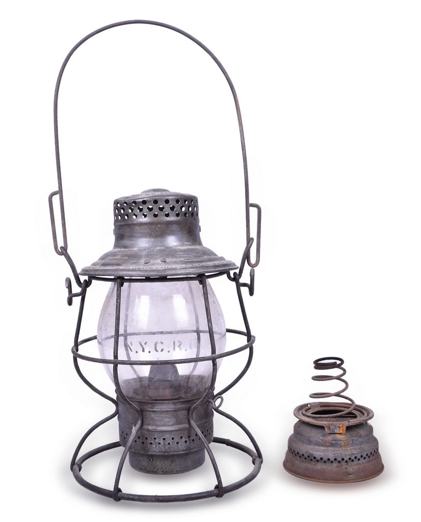 1271 - Adlake Kero 100 New York Central Railroad Lantern w/ Clear Etched Globe thumbnail
