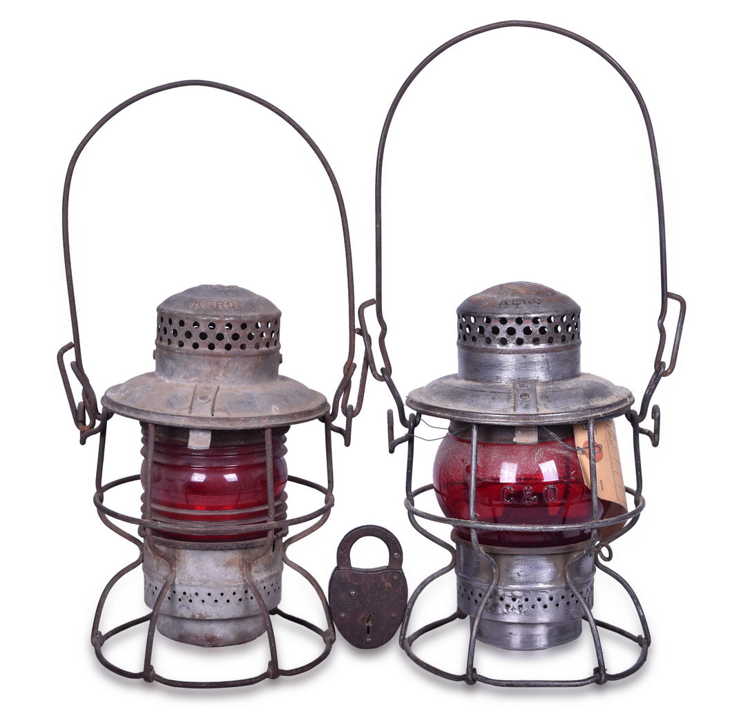 1272 - Two Adlake Kero Railroad Lanterns and Steel Lock - Baltimore & Ohio and Chesapeake & Ohio thumbnail