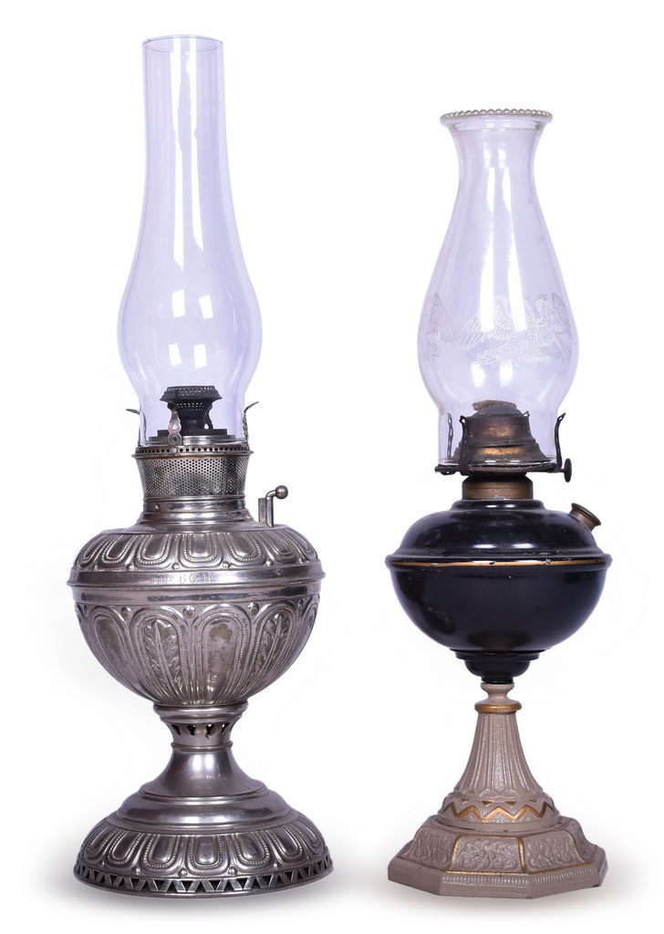 1470 - Pair of Railroad Kerosene Table Lamps Including B&H Lamp thumbnail
