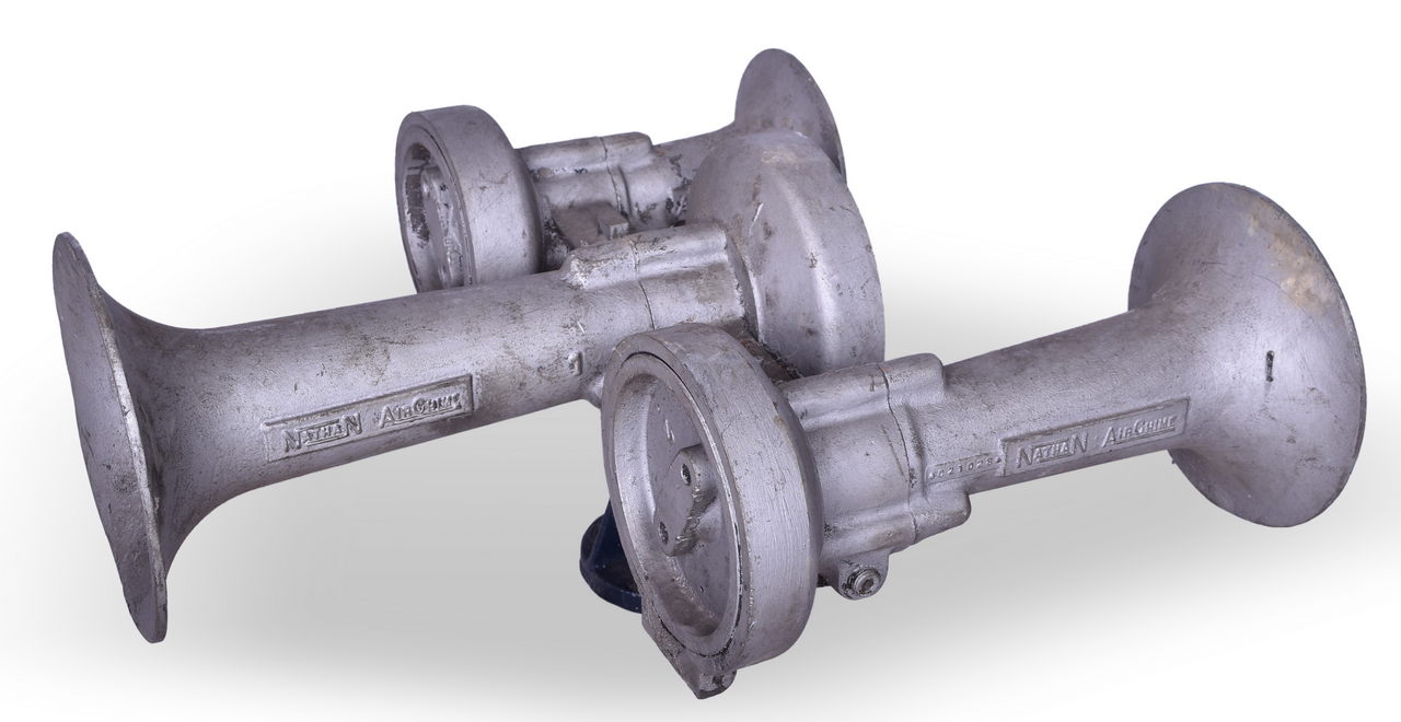 1592 - Nathan M3 Diesel locomotive Airchime Railroad Horn thumbnail