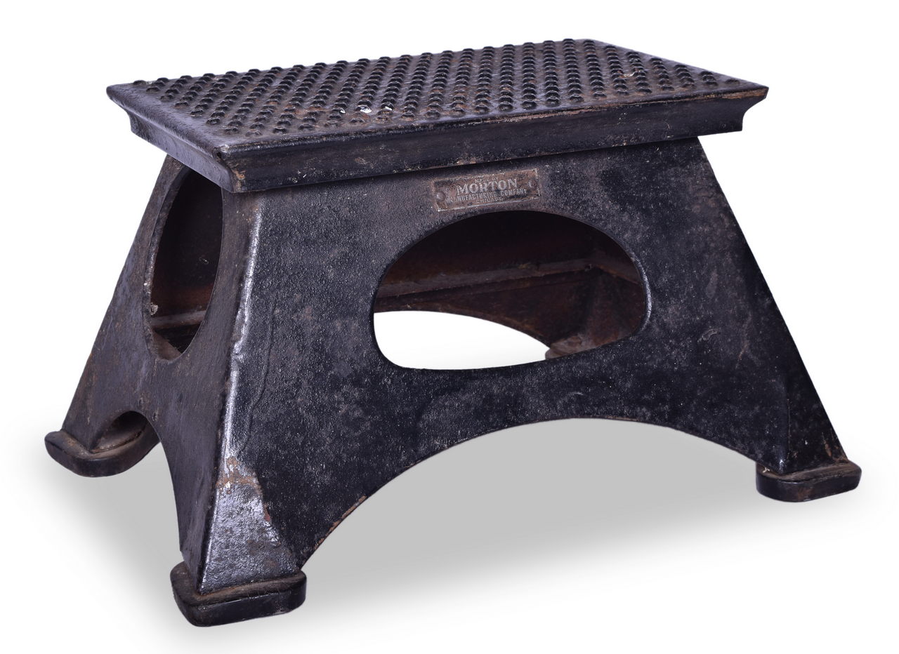 1608 - Morton Railroad Passenger Car Half Step Box thumbnail