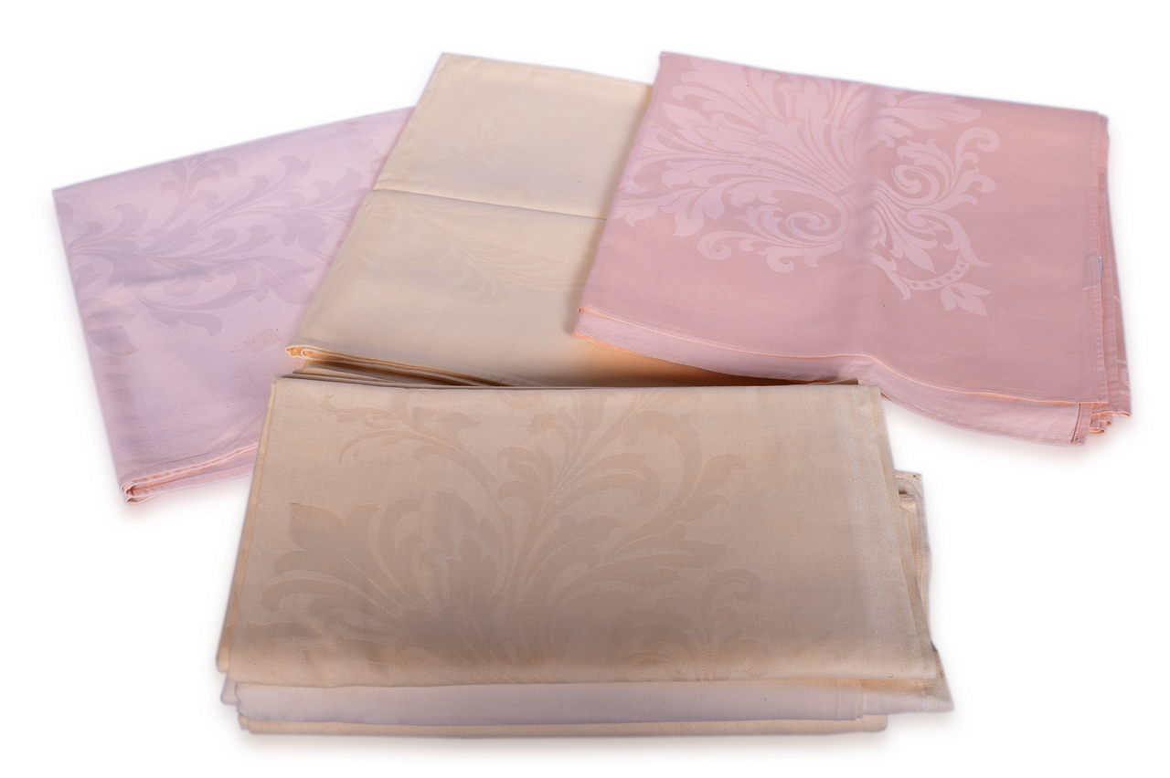 1672 - Six Illinois Central Railroad Dining Car Linen Tablecloths thumbnail