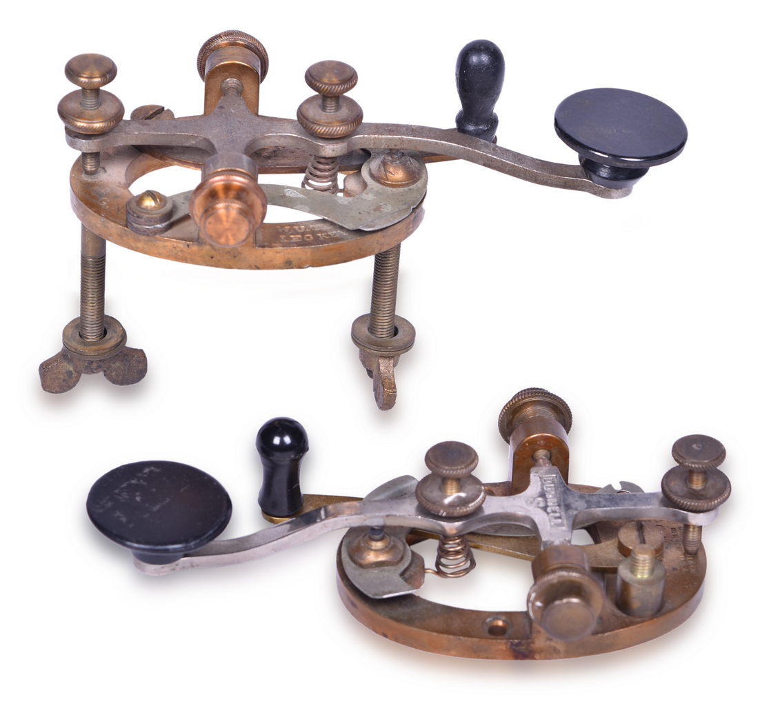 2098 - Pair of Great Northern Railway Marked Telegraph Keys - Bunnell and BMR? Co. thumbnail