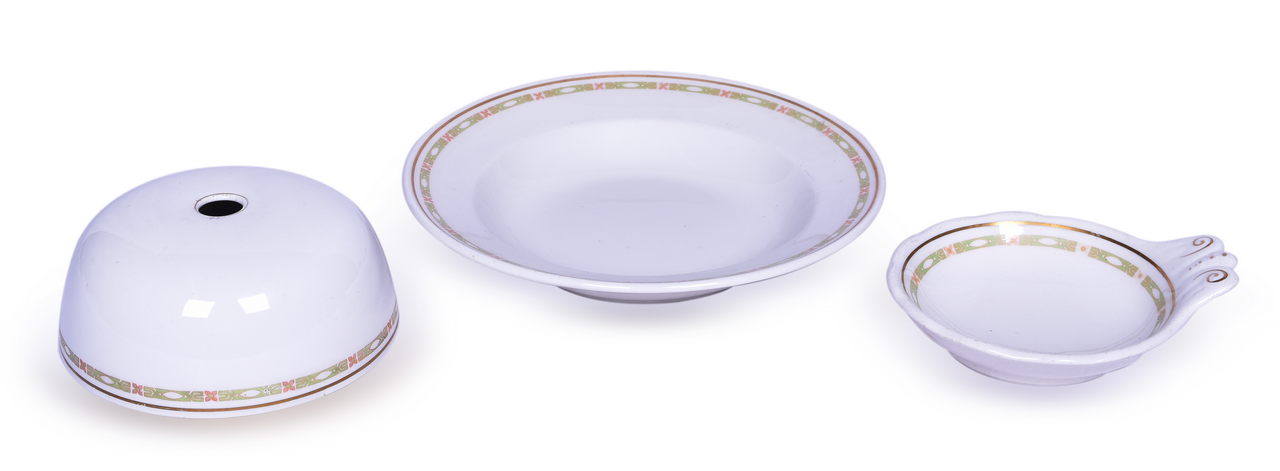 2189 - New York Central Railroad China Vanderbilt Hot Food Cover, Soup Bowl, and Ice Cream Shell thumbnail