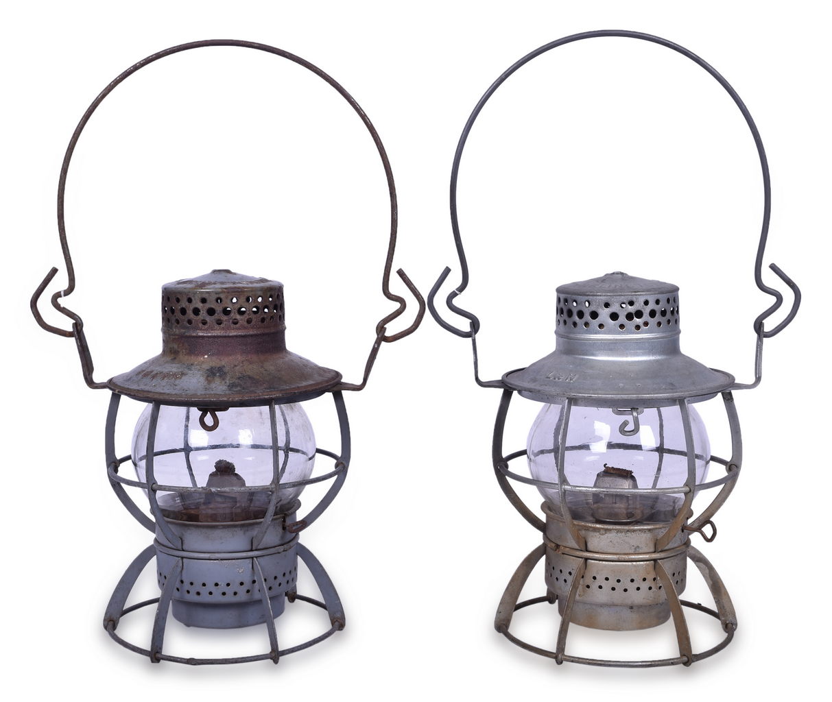 2236 - Pair of Dressel Railroad Lanterns - Baltimore and Ohio and Louisville and Nashville thumbnail