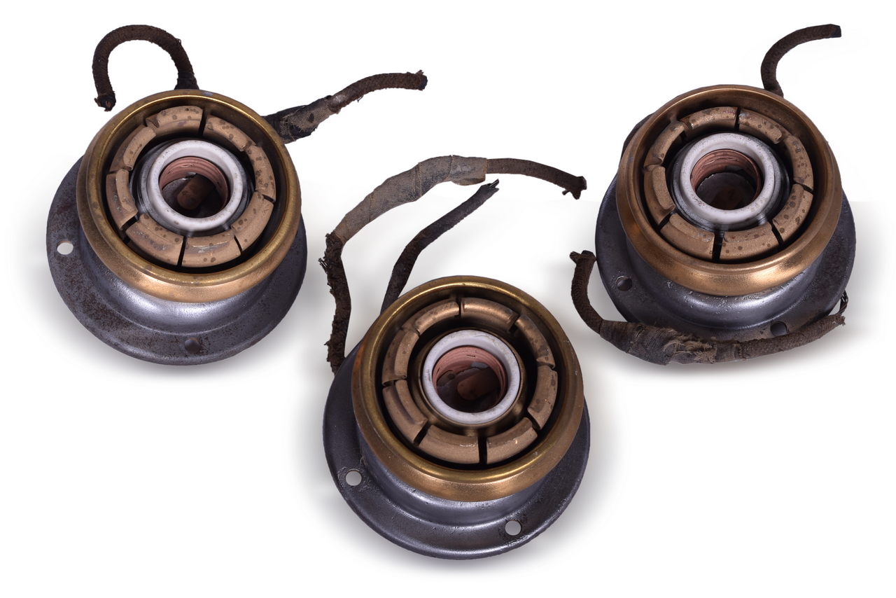 2432 - Group of Three Pullman / Railroad Passenger Car Ceiling Lamps thumbnail