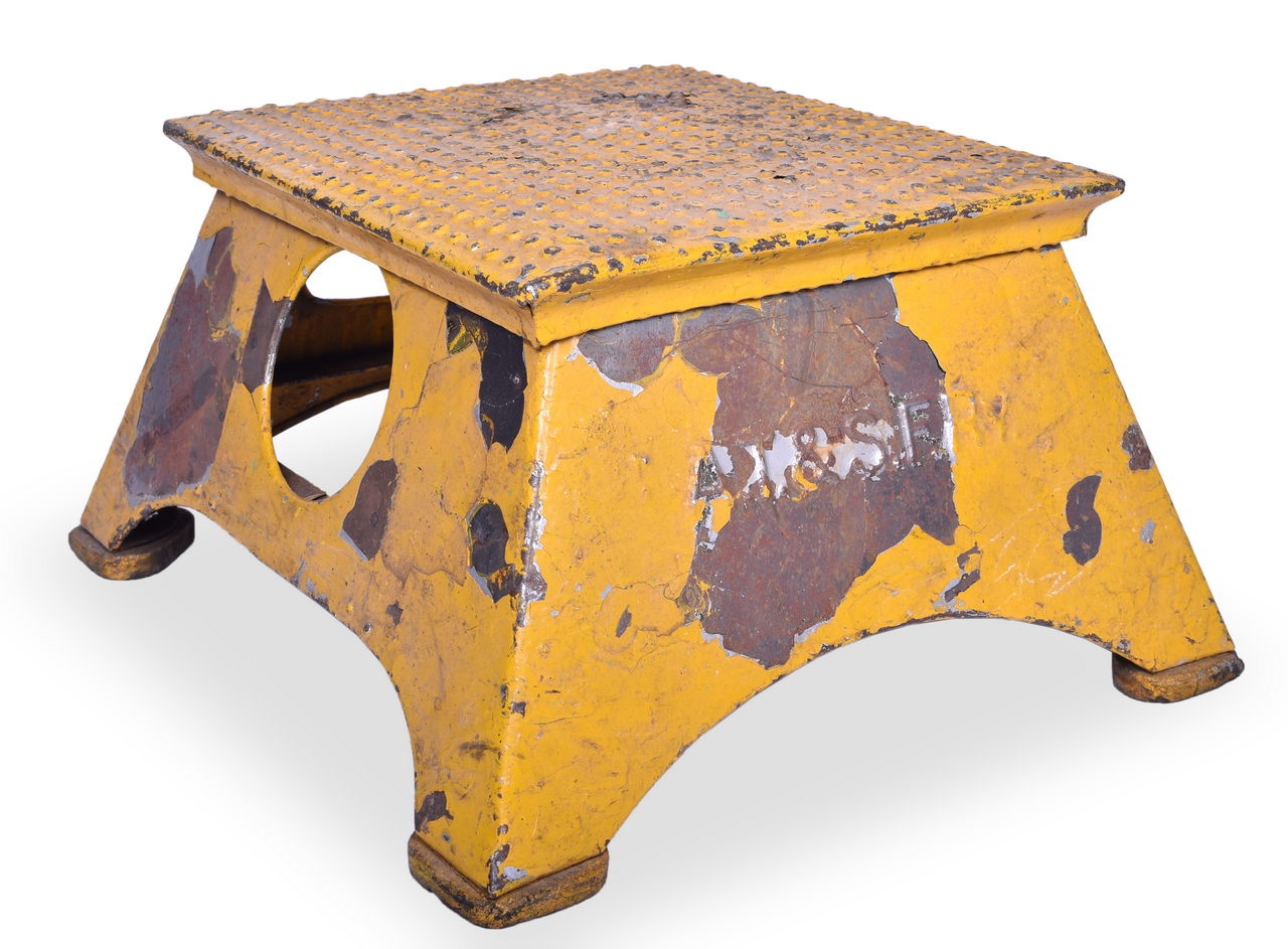 2560 - Atchison, Topeka and Santa Fe Railway Full Passenger Car Step Box thumbnail