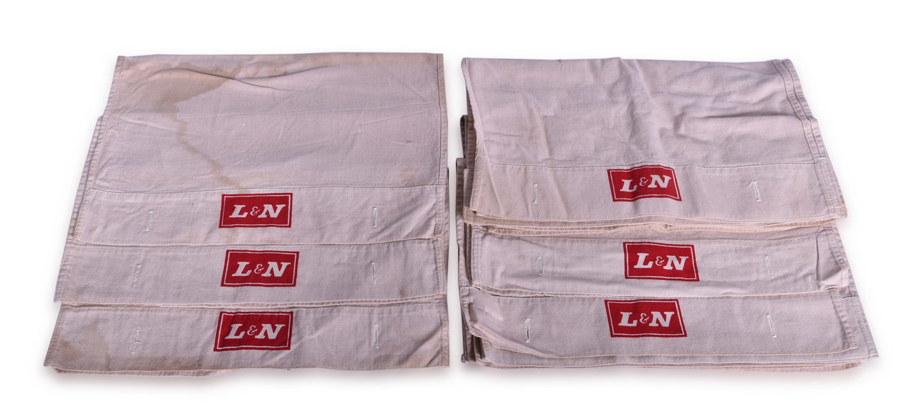 2668 - 15 Louisville and Nashville Railroad Passenger Car Seat Headrest Covers thumbnail