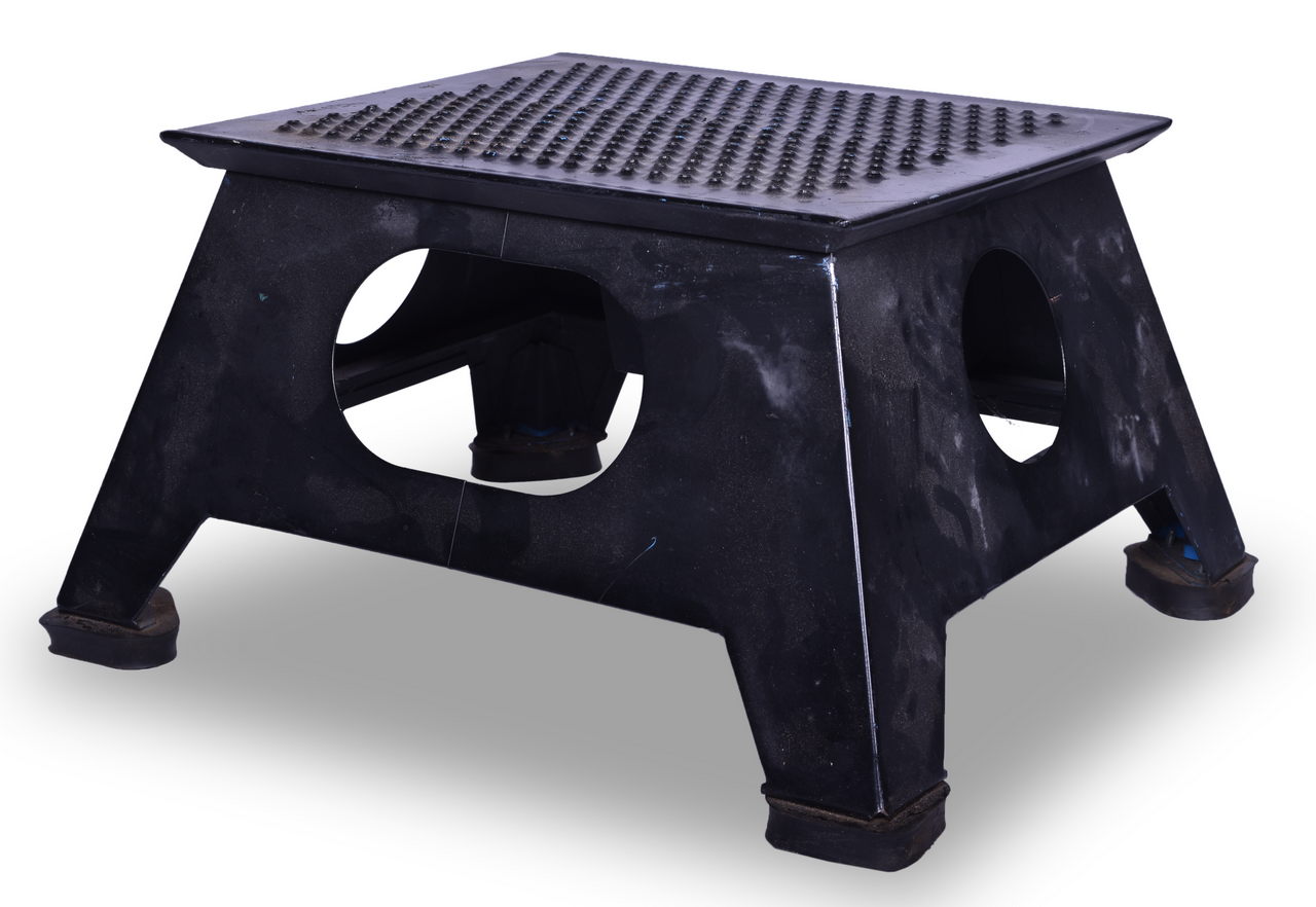 2669 - Unmarked Steel Railroad Full Passenger Car Step Box thumbnail