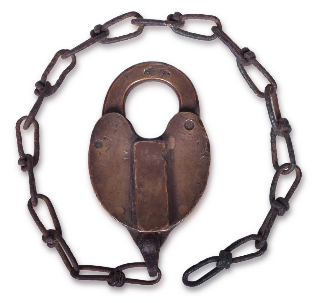 2077 - Fraim Detroit, Monroe & Toledo Short Line Railway Brass Heart Shaped Lock thumbnail