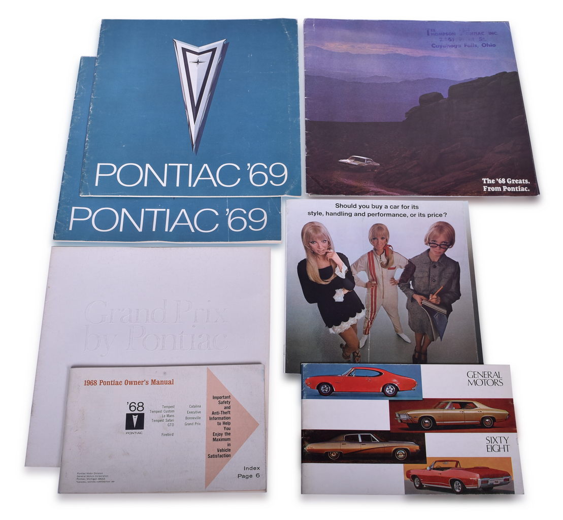 3402 - Seven Pontiac Brochures and Owners Manual 1968-1969 thumbnail