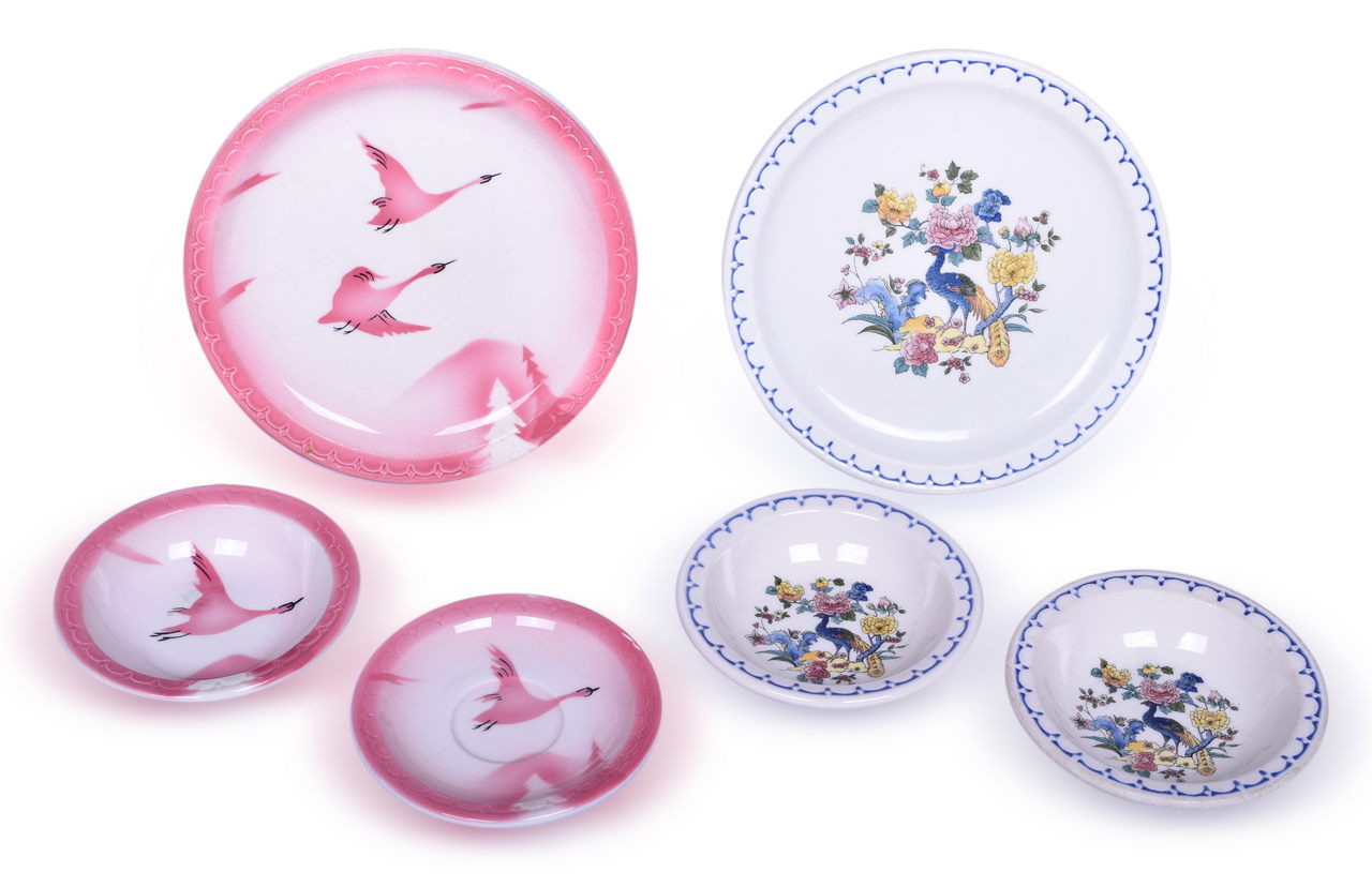 3001 - Six Pieces of Milwaukee Road Dining Car China Traveler and Peacock Bowls, Plates, and Saucer thumbnail