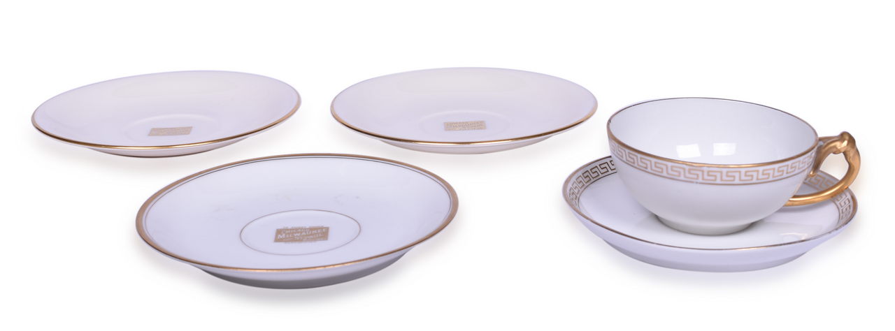 3007 - Chicago, Milwaukee, & St. Paul Railroad China Olympian Teacup and Milwaukee Road Saucers thumbnail