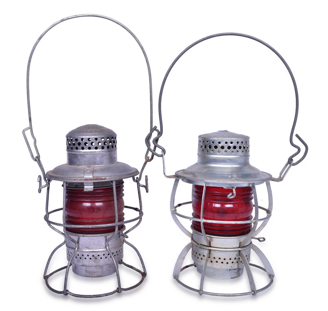 3098 - Pair of Penn Central Railroad Lanterns - Dressel and Adlake thumbnail