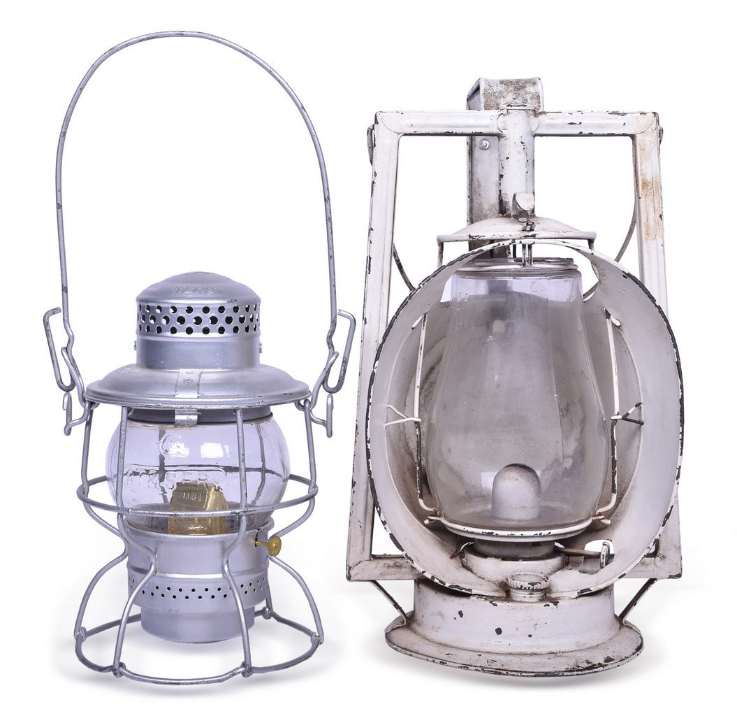 3112 - Unfired Atchison, Topeka and Santa Fe Railway Adlake Kero and Dietz ACME Inspection Lamp thumbnail