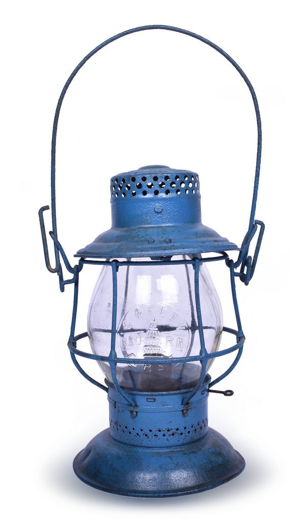 3134 - Adams & Westlake Reliable CCC&St.L Reliable Lantern w/ B&O Capitol Dome Cast Globe thumbnail