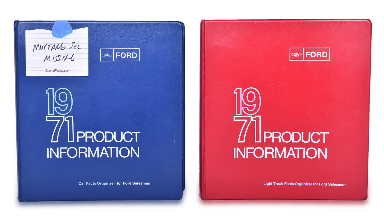 3679 - Pair of 1971 Product Books - Light Truck Facts and Car Facts Organizers for Ford Salesmen thumbnail