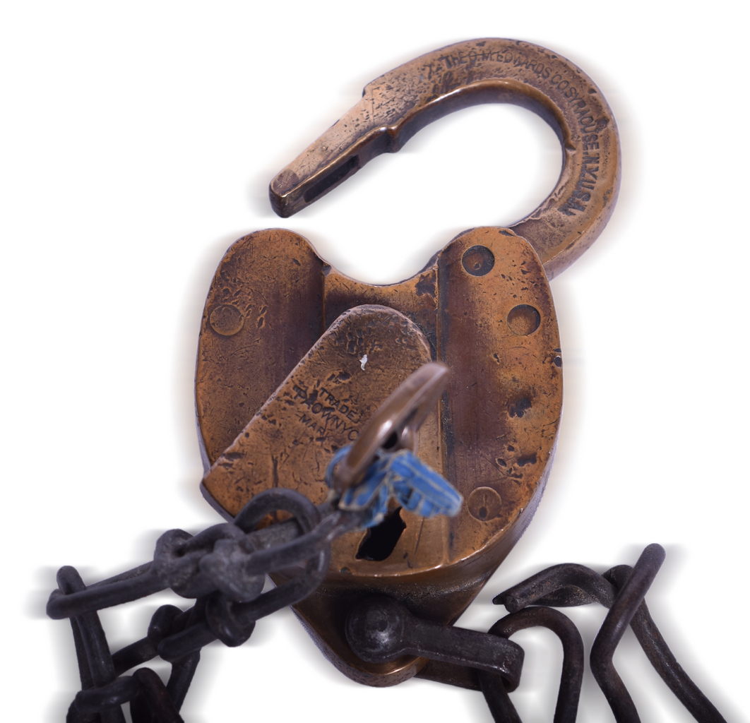 3281 - Dayton Union Railway Edwards Brass Heart Shaped Lock with Matching Key thumbnail