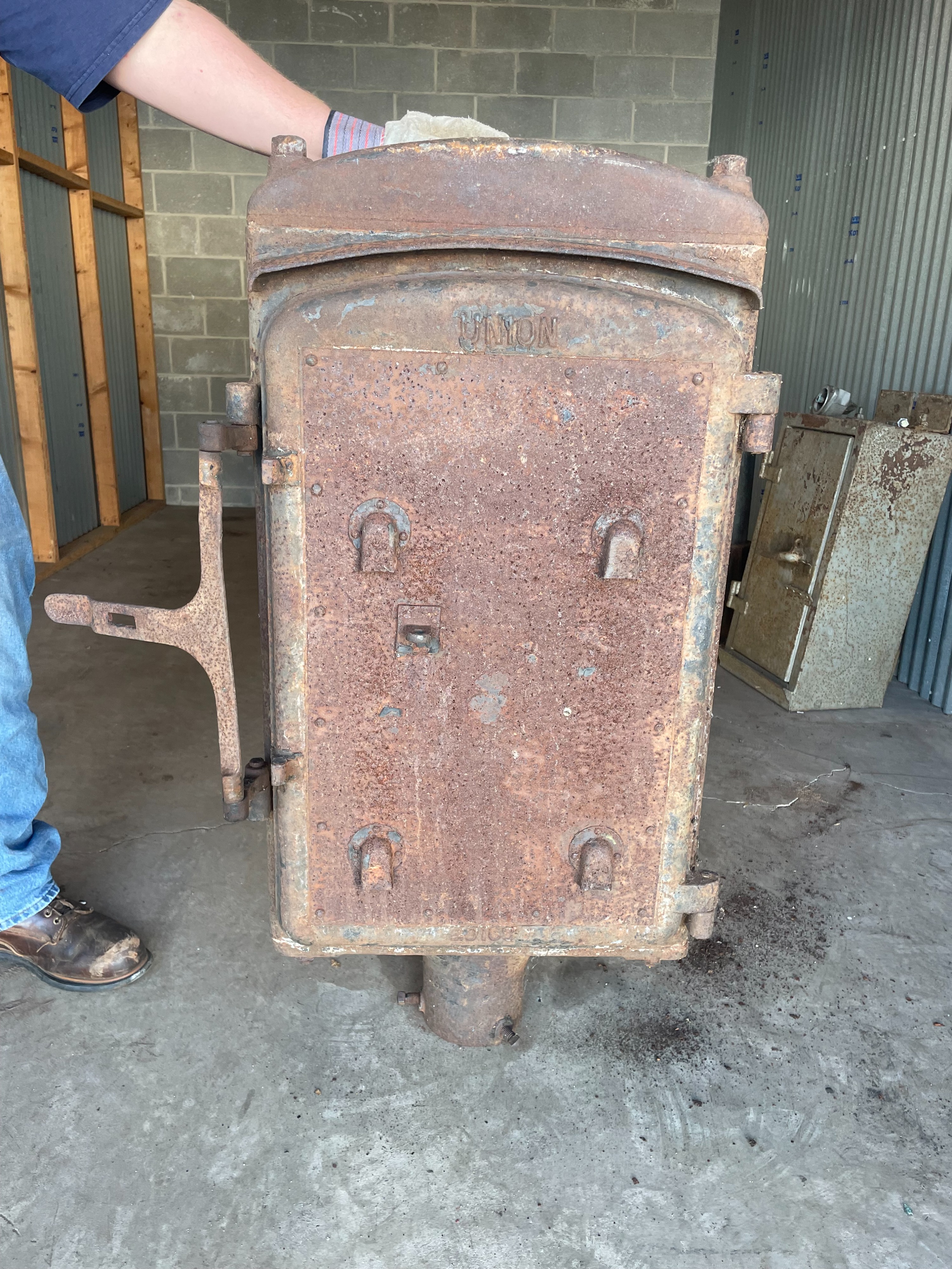 3282 - Union Switch and Signal Post Mount Signal Relay Case thumbnail