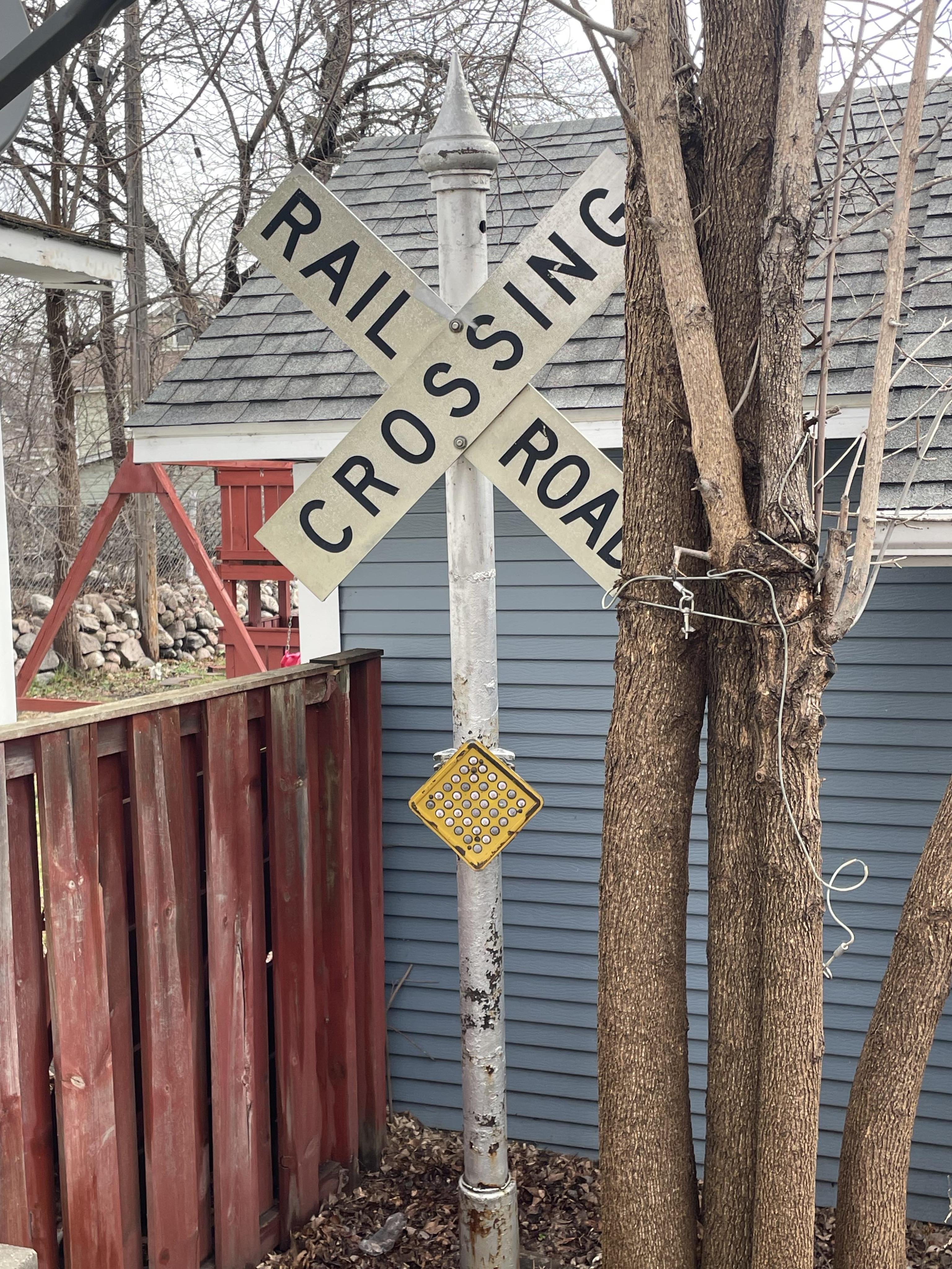 4558 - Railroad Crossing / Crossbuck Set w/ Finial, Glass Cat Eye Reflectors thumbnail