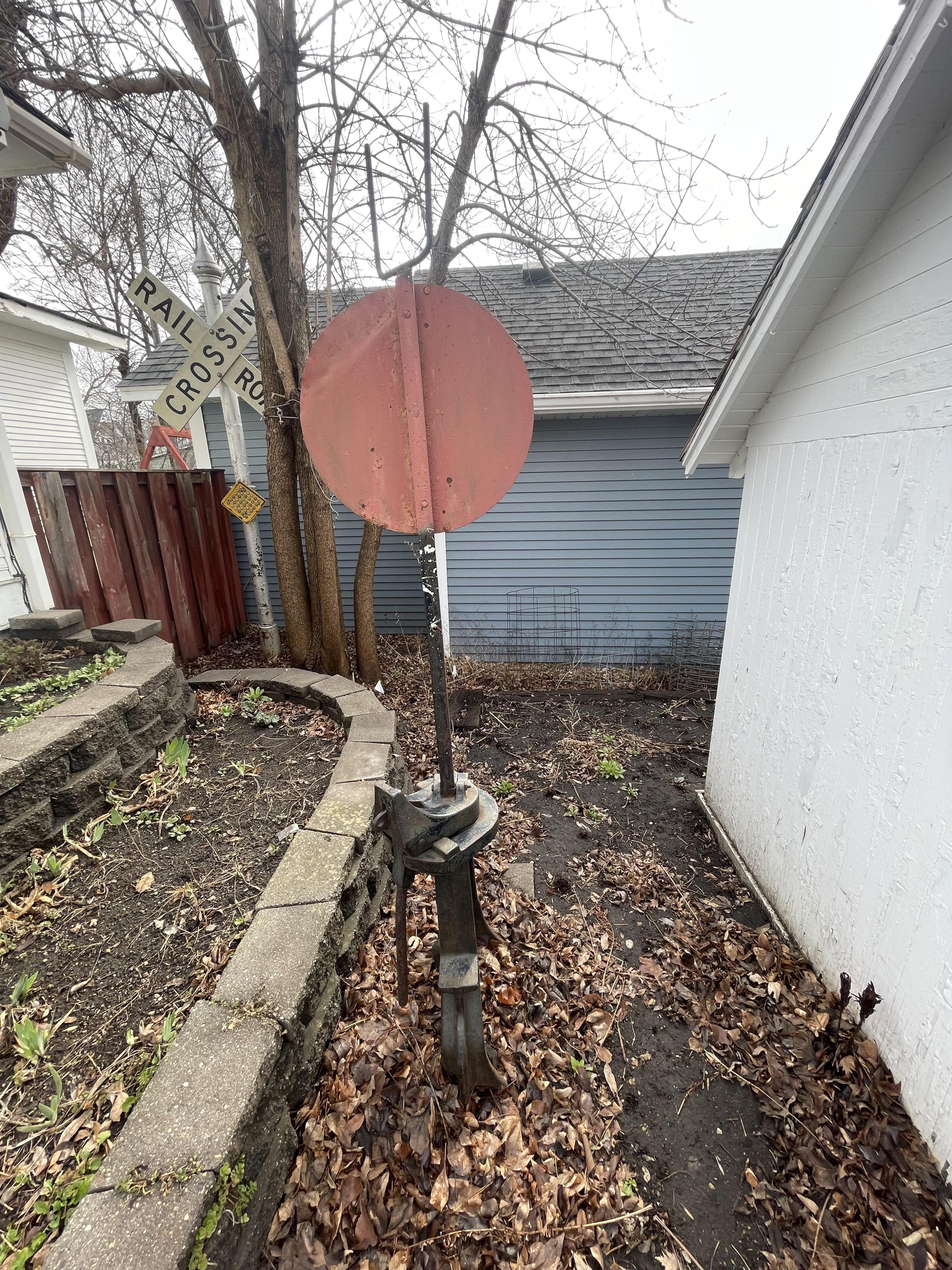 4560 - Northern Pacific Railroad Cast Iron Switch Stand w/ Fork Mount thumbnail