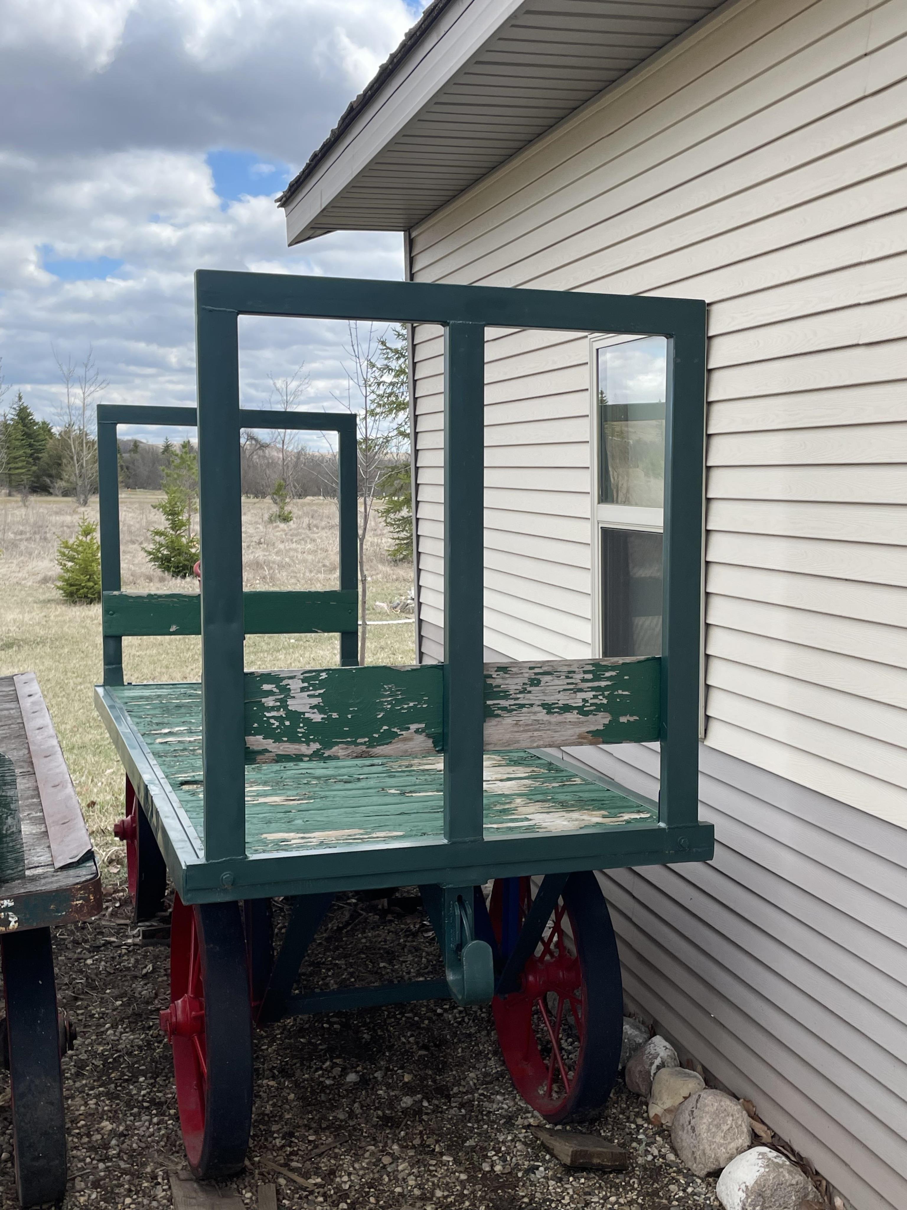 4576 - Railway Express Agency / Railroad Station Baggage Cart - Blue Axle thumbnail