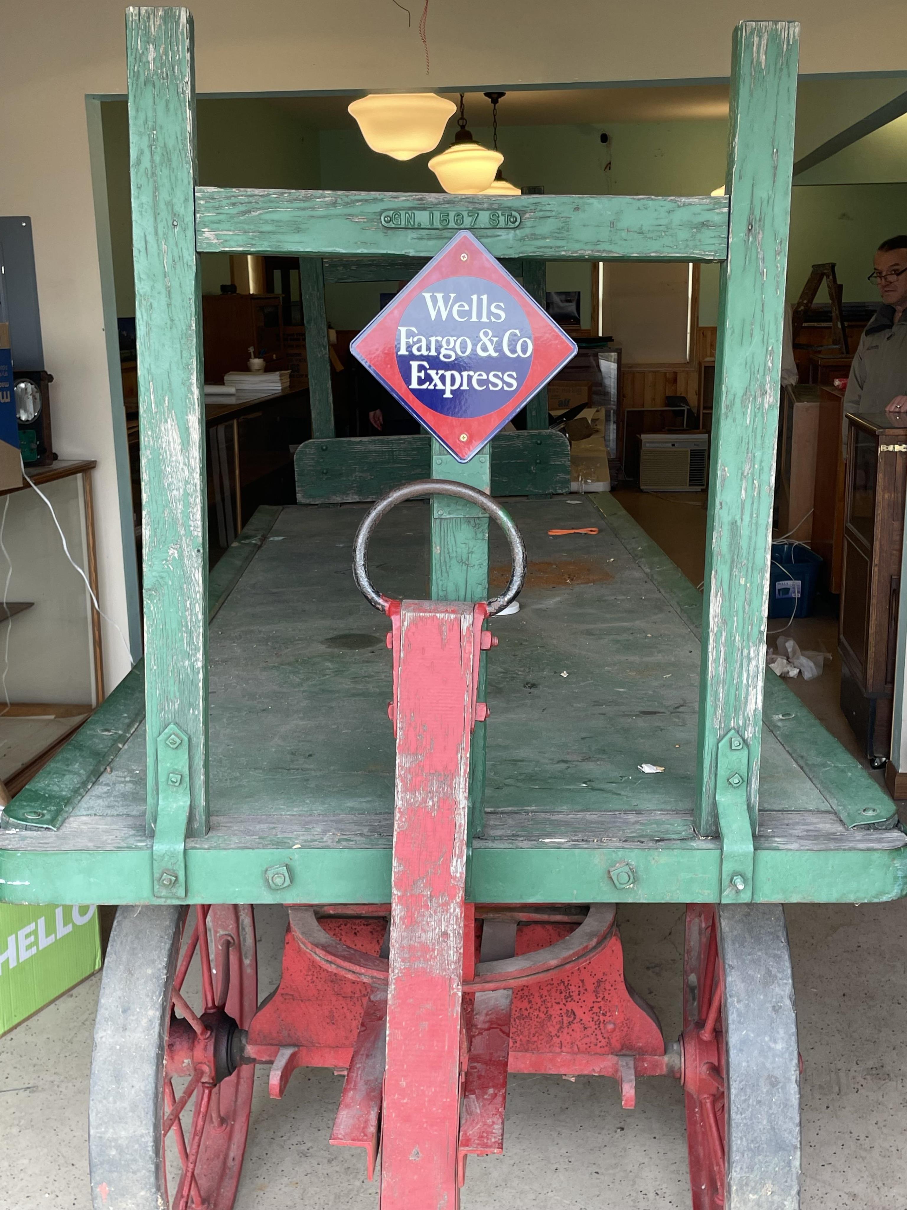 4580 - Railway Express Agency / Great Northern Railroad Station Baggage Cart thumbnail