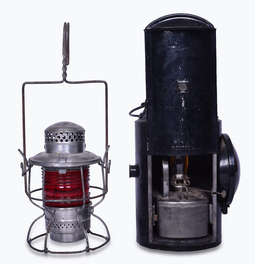 4438 - Piper Railroad Train Order / Semaphore Lamp and Hanging Hand Lantern thumbnail