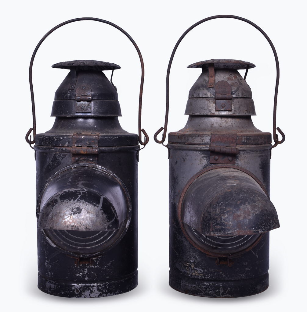4440 - Pair of Handlan Railroad Tender Marker Lamps thumbnail