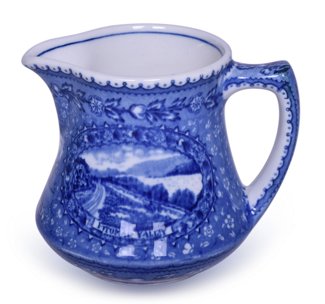 4465 - Scammell's Lamberton China Baltimore & Ohio Railroad Centenary Blue Line Creamer thumbnail