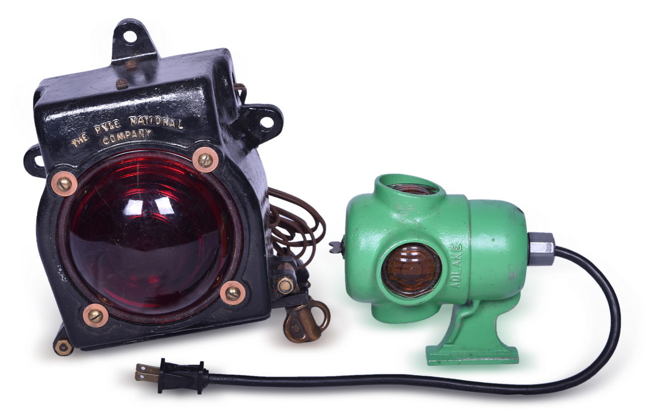 4476 - Restored Pyle National Tender Marker Lamp and Adlake Caboose Marker Lamp thumbnail