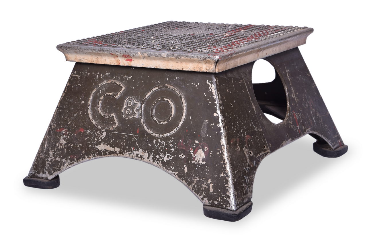 4524 - Chesapeake and Ohio Railroad Embossed Step Box thumbnail