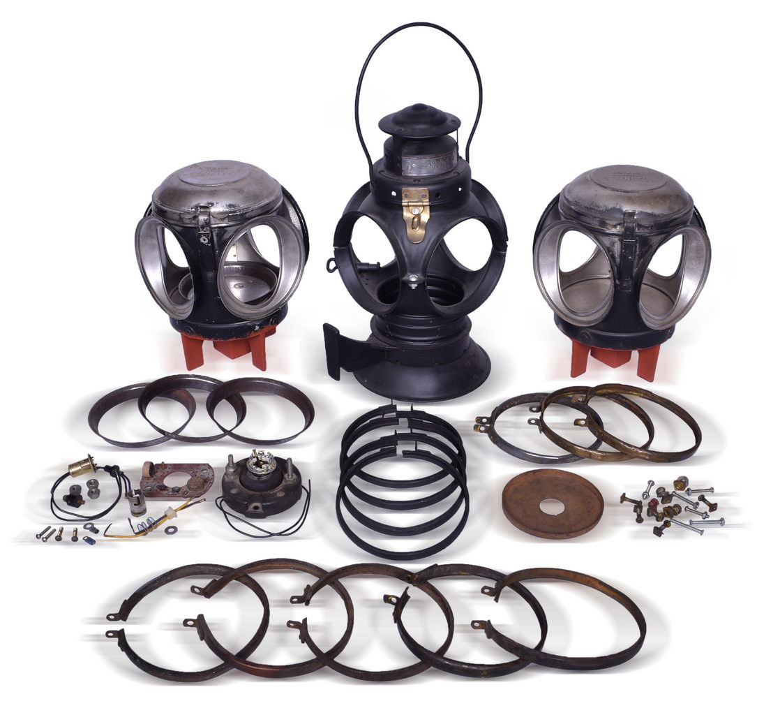 4669 - Railroad Lamp Restoration Group - Armspear Caboose Marker Lamp, Dressel Switch Lamps, and More thumbnail