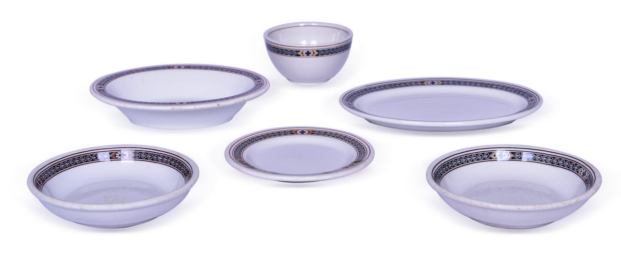 4025 - Six Pieces of Pennsylvania Railroad Purple Laurel China - Oval Platter, Bouillon Cup, Bowls, and Plate thumbnail