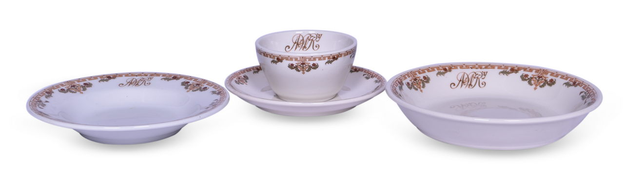 4051 - Norfolk & Western Railroad Cavalier China Bouillon Cup, Saucer, and Bowls thumbnail