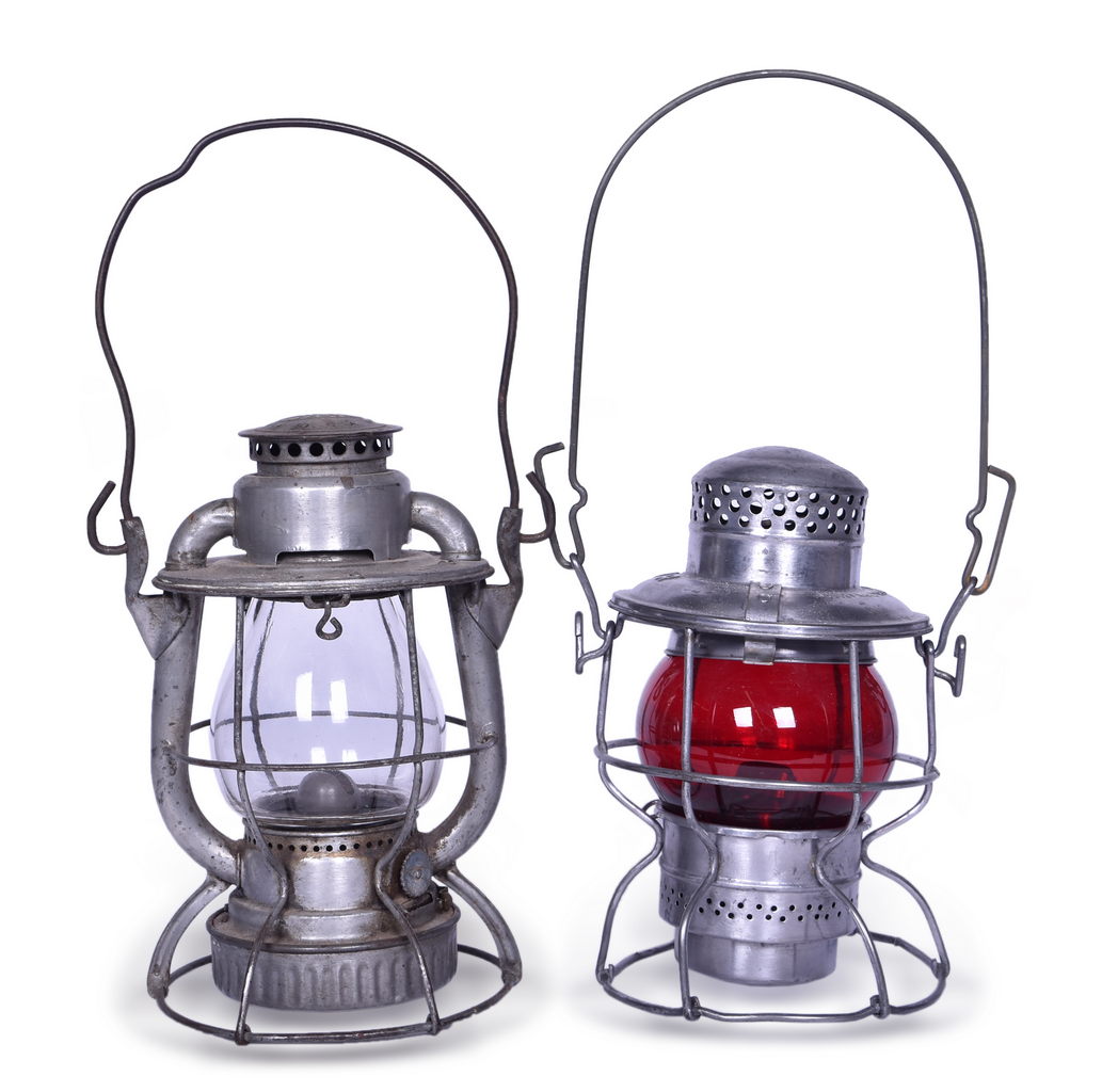 4058 - Piper Canadian National Lantern and Dietz Vesta Boston & Maine Railroad Lantern thumbnail