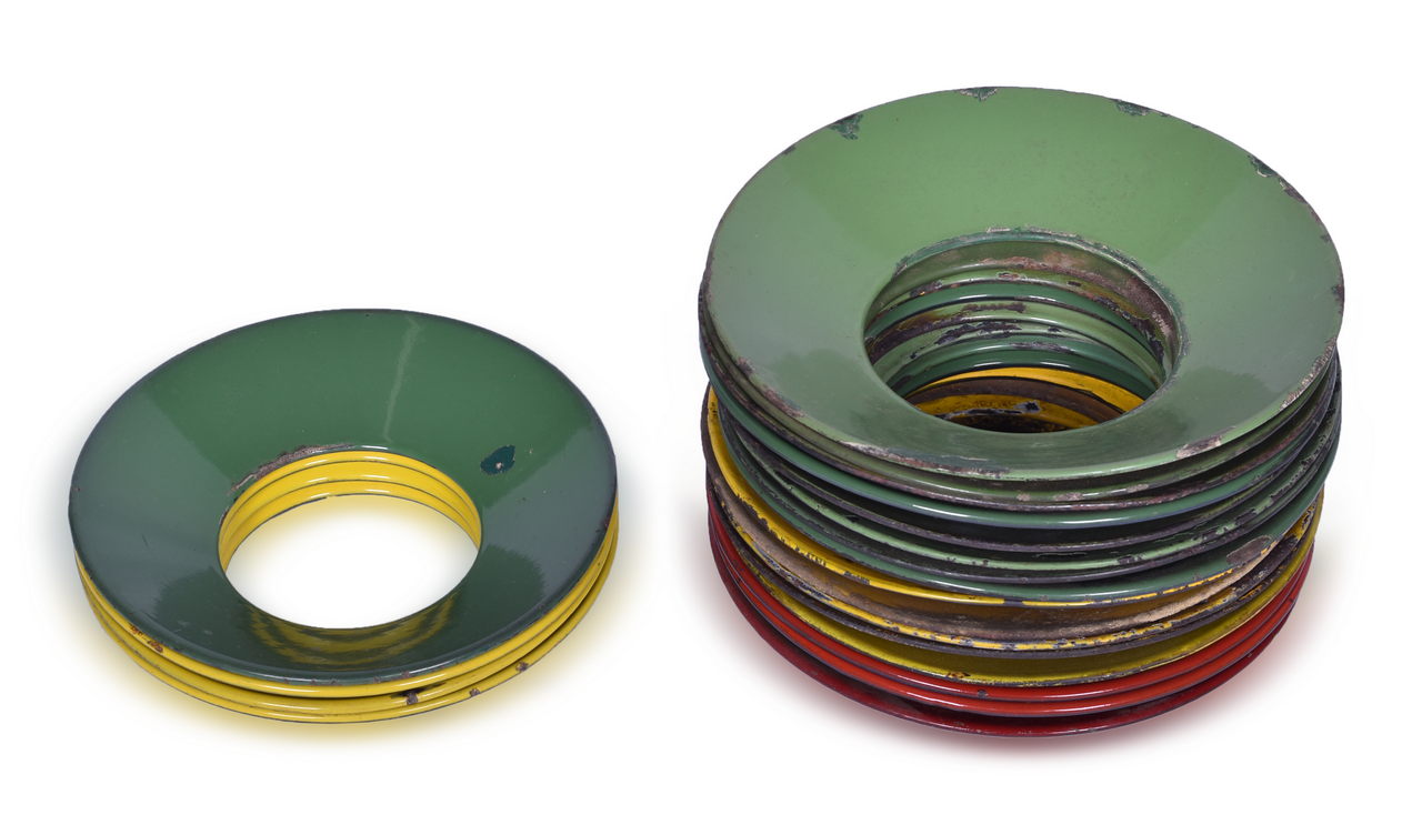 4078 - Group of Twenty Porcelain Railroad Day Targets thumbnail