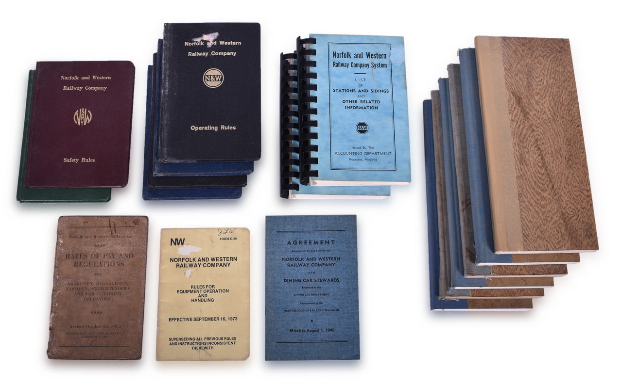 4122 - Seventeen Norfolk & Western Railroad Employee Manuals, Rule Books, Conductor's Train Books, and More thumbnail