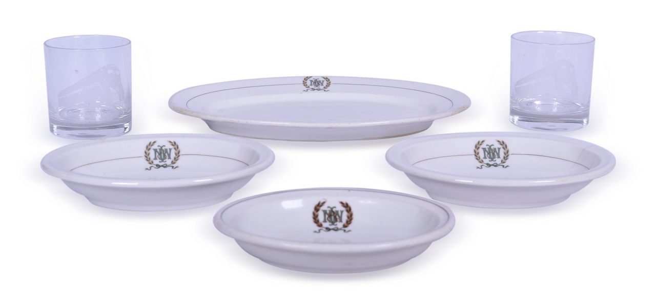 4135 - Norfolk and Western Railroad China Bristol Oval Platter, Bakers Dishes, and Class J Drinking Glasses thumbnail