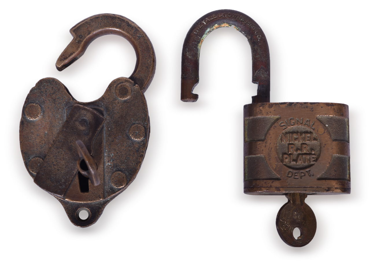 4262 - Yale Nickel Plate Signal Department Brass Railroad Lock and Brass Heart Shaped CC RR lock and Key thumbnail